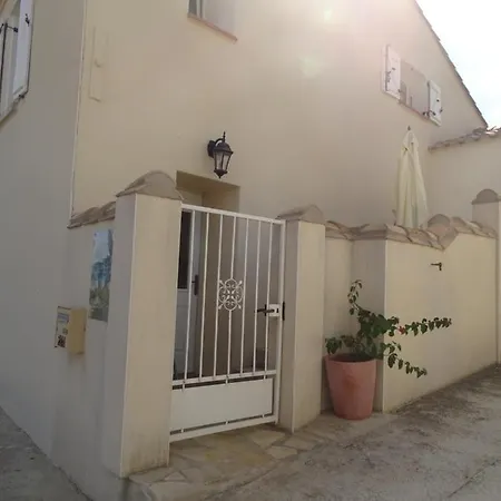 Studio 2 Personnes A Moussan Exterior photo